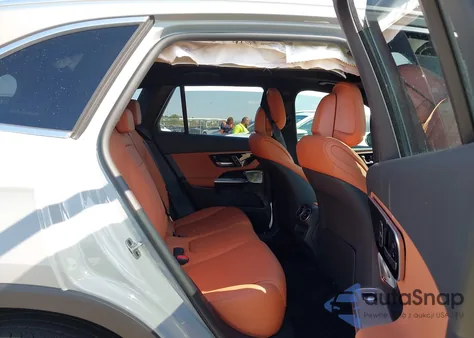 2025 Mercedes-Benz Glc 300 Suv z USA, uszkodzony, nr VIN W1NKM4GB9SF394246